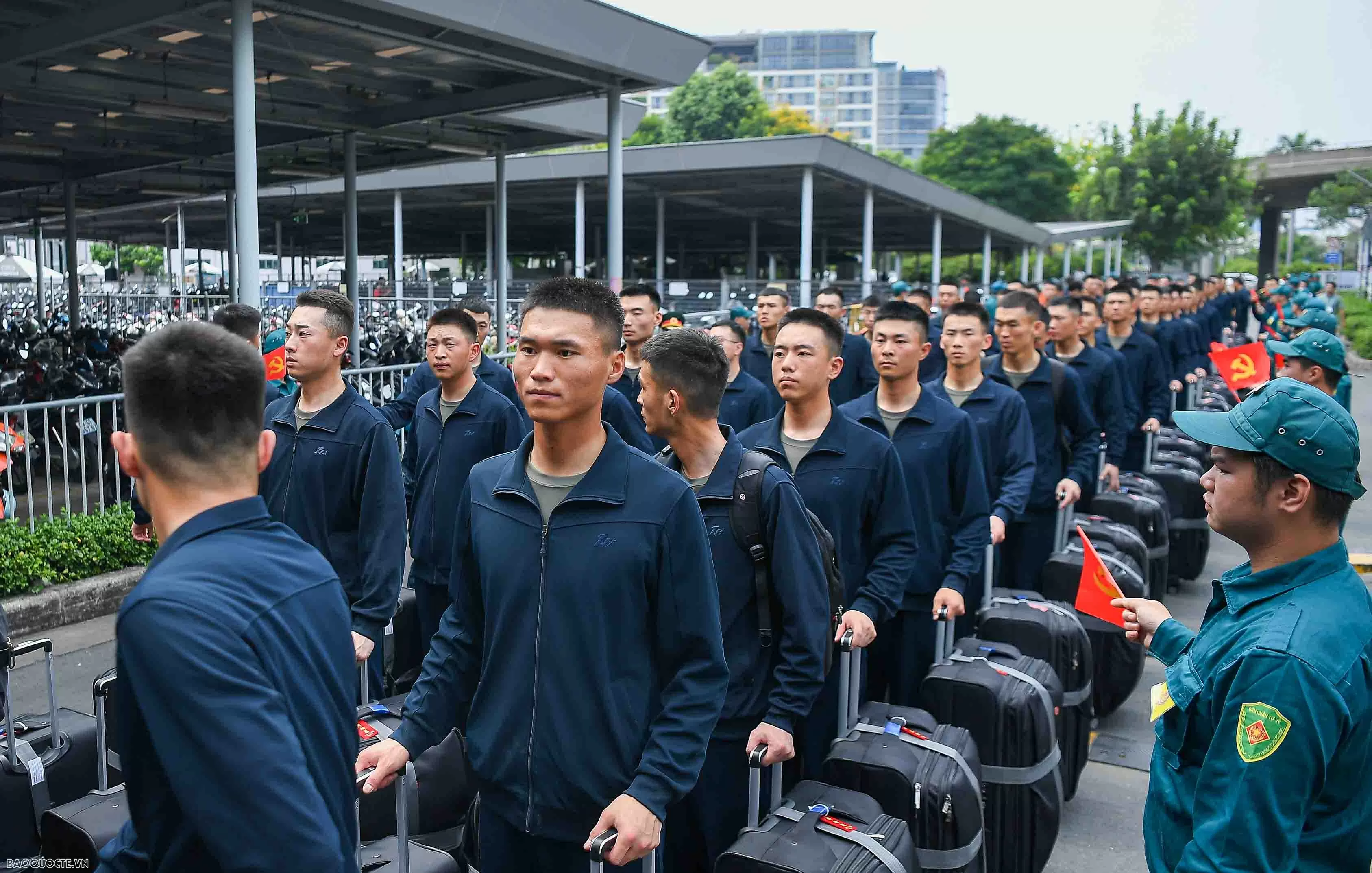 Vietnam bids farewell to Chinese, Lao and Cambodian military delegations after completing parade mission