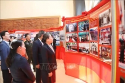 Photo exhibition in Vientiane celebrates Vietnam’s April 30 victory anniversary