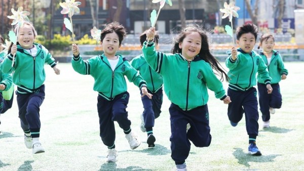 6 in 10 Korean children spend less than 2 hours a day playing