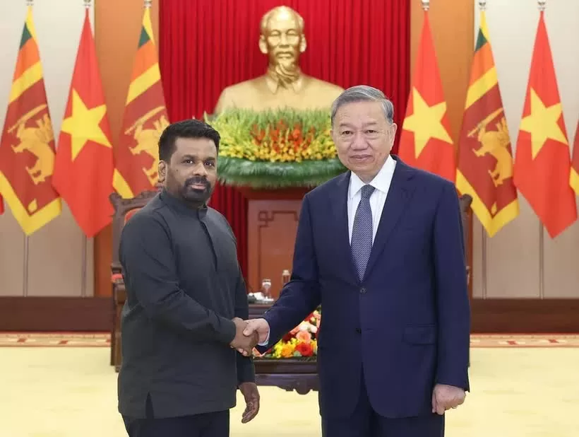 General Secretary of the Communist Party of Vietnam Central Committee To Lam (right) receives Sri Lankan President Anura Kumara Dissanayaka on May 4. (Photo: VNA) General Secretary of the Communist Party of Vietnam Central Committee To Lam (right) receives Sri Lankan President Anura Kumara Dissanayaka on May 4. (Photo: VNA)