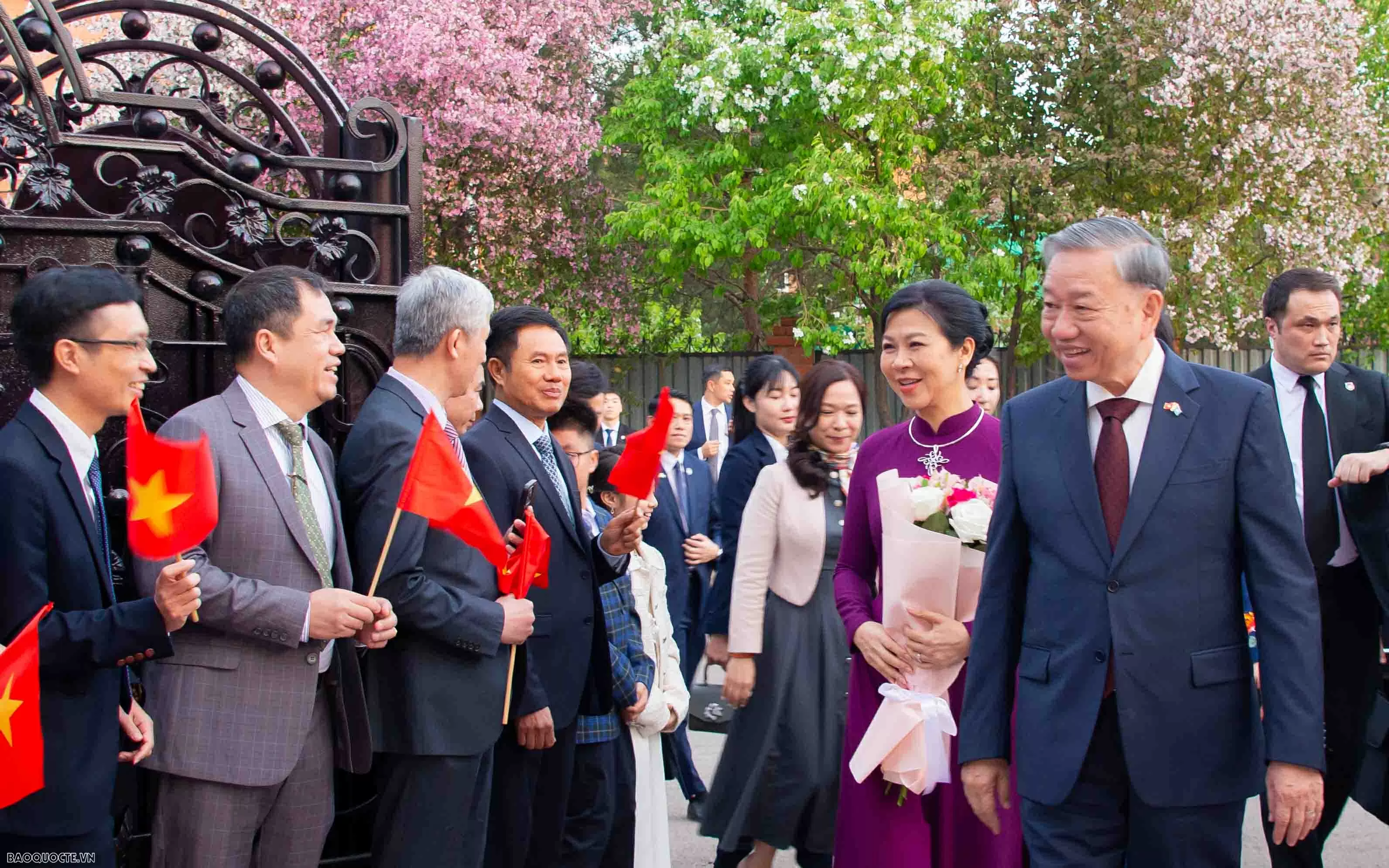 Tổng Bí thư Tô lâm gặp gỡ cộng đồng người Việt Nam tại Kazakhstan