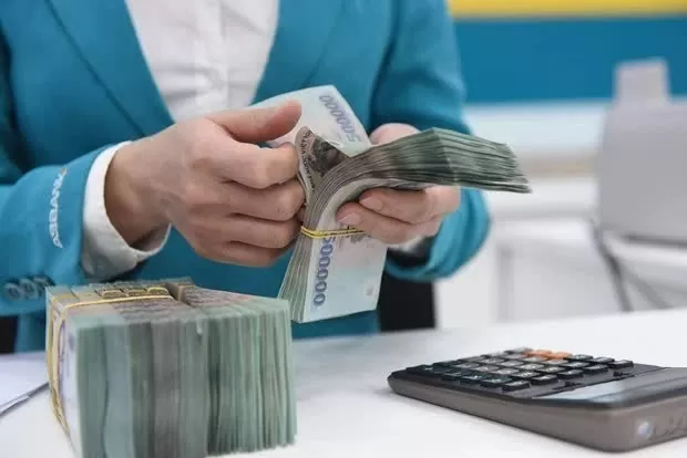 Reference exchange rate down 6 VND on May 6