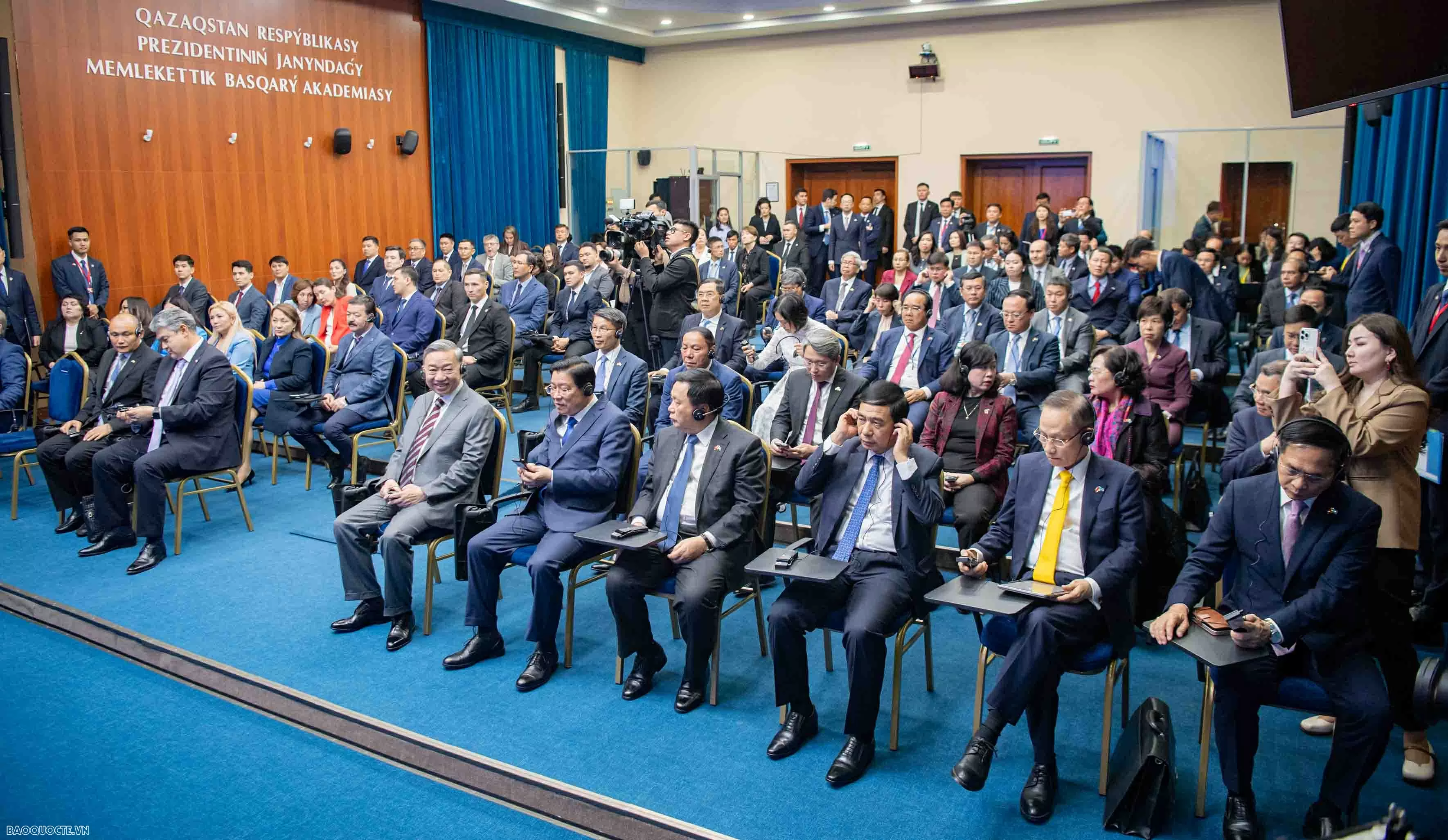 Để quan hệ Việt Nam-Kazakhstan như đôi cánh đại bàng trên thảo nguyên Saryarka