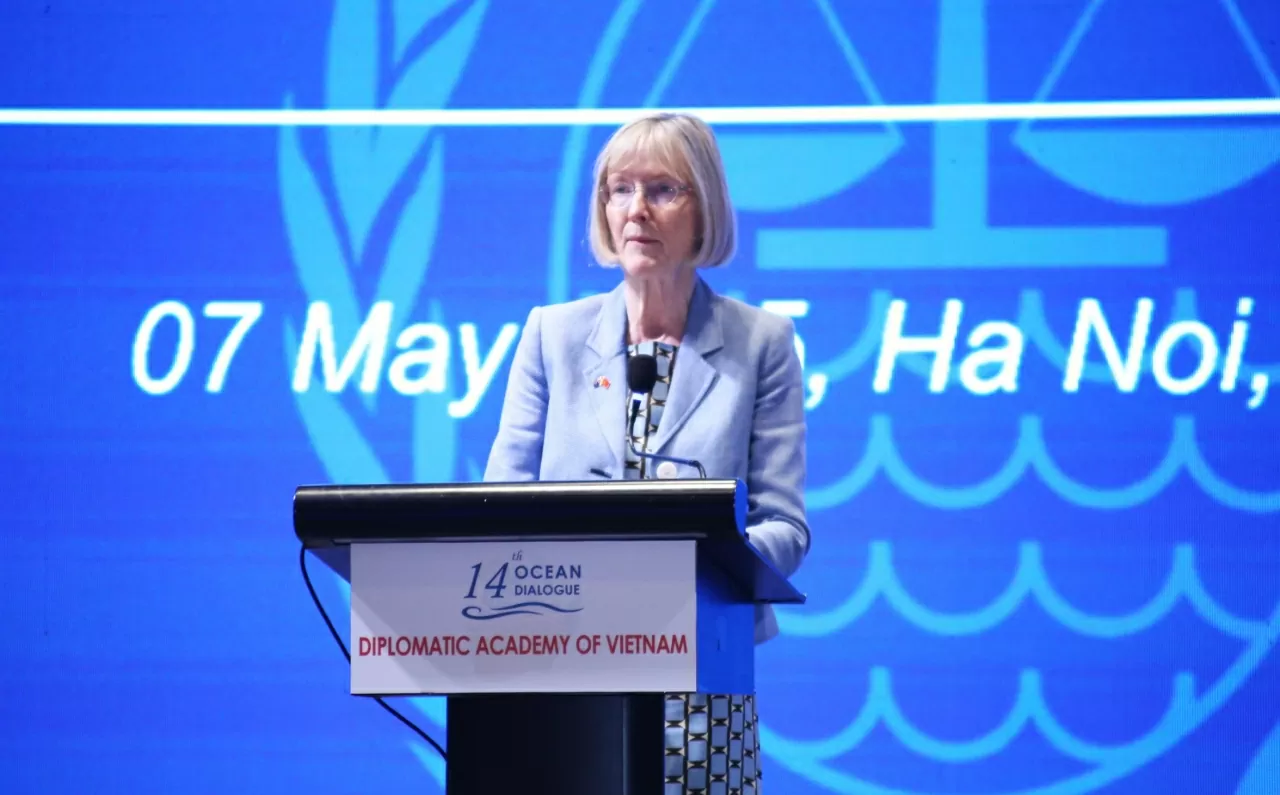 Dialogue is the door to resolving disputes and promoting the progress of the Law of the Sea Dialogue is the door to resolving disputes and promoting the progress of the Law of the Sea