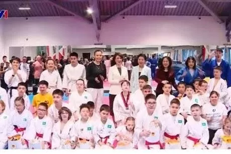 Party chief’s spouse visits Kazakhstan paralympic training centre, national museum