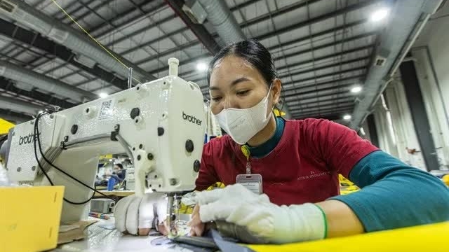 Vietnamese enterprises invest 309.3 million USD abroad in four months: National Statistics Office