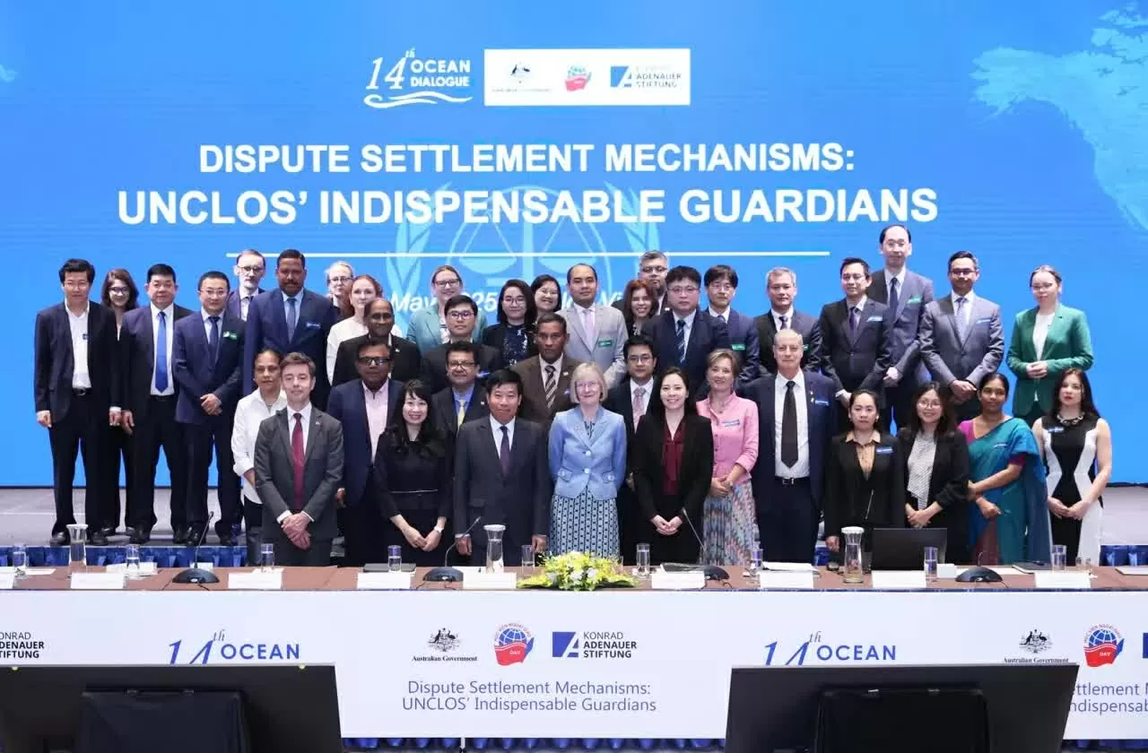 Dialogue is the door to resolving disputes and promoting the progress of the Law of the Sea Dialogue is the door to resolving disputes and promoting the progress of the Law of the Sea