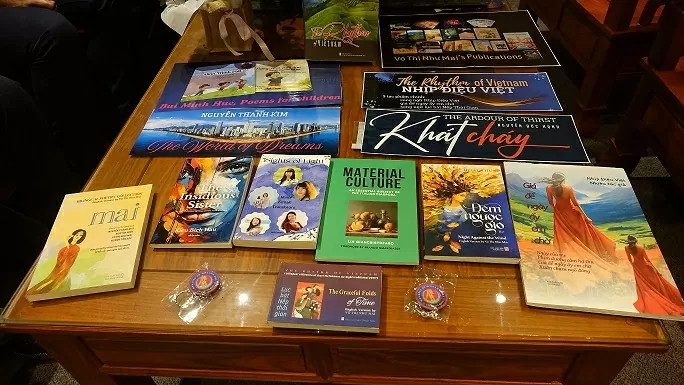 Người gìn giữ và lan tỏa văn hóa Việt qua thi ca và ngôn ngữ Người gìn giữ và lan tỏa văn hóa Việt qua thi ca và ngôn ngữ