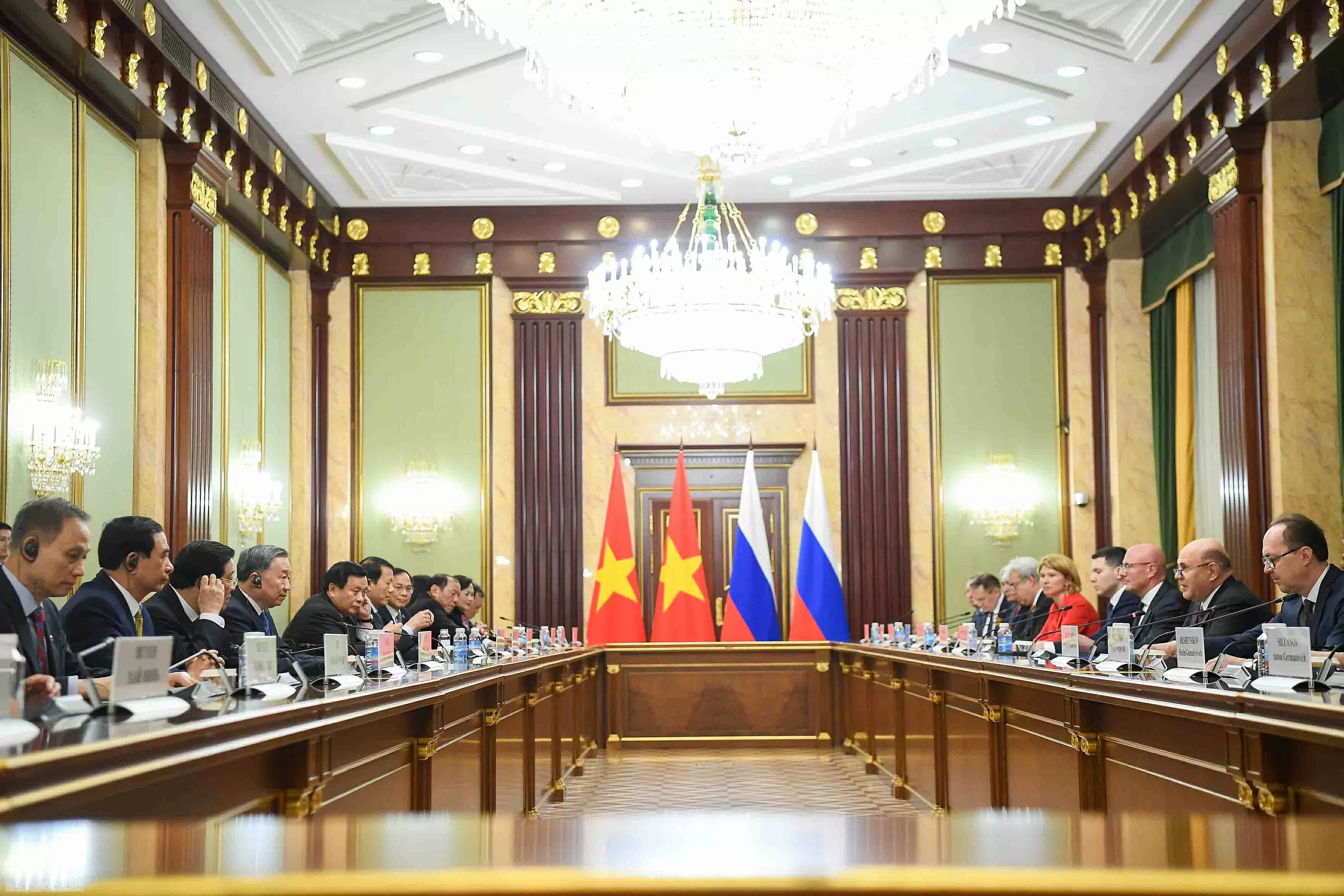 Party General Secretary To Lam arrives in Moscow, beginning official visit to Russia