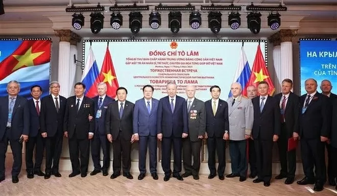 Party General Secretary To Lam meets with Russian experts, intellectuals in Moscow Party General Secretary To Lam meets with Russian experts, intellectuals in Moscow