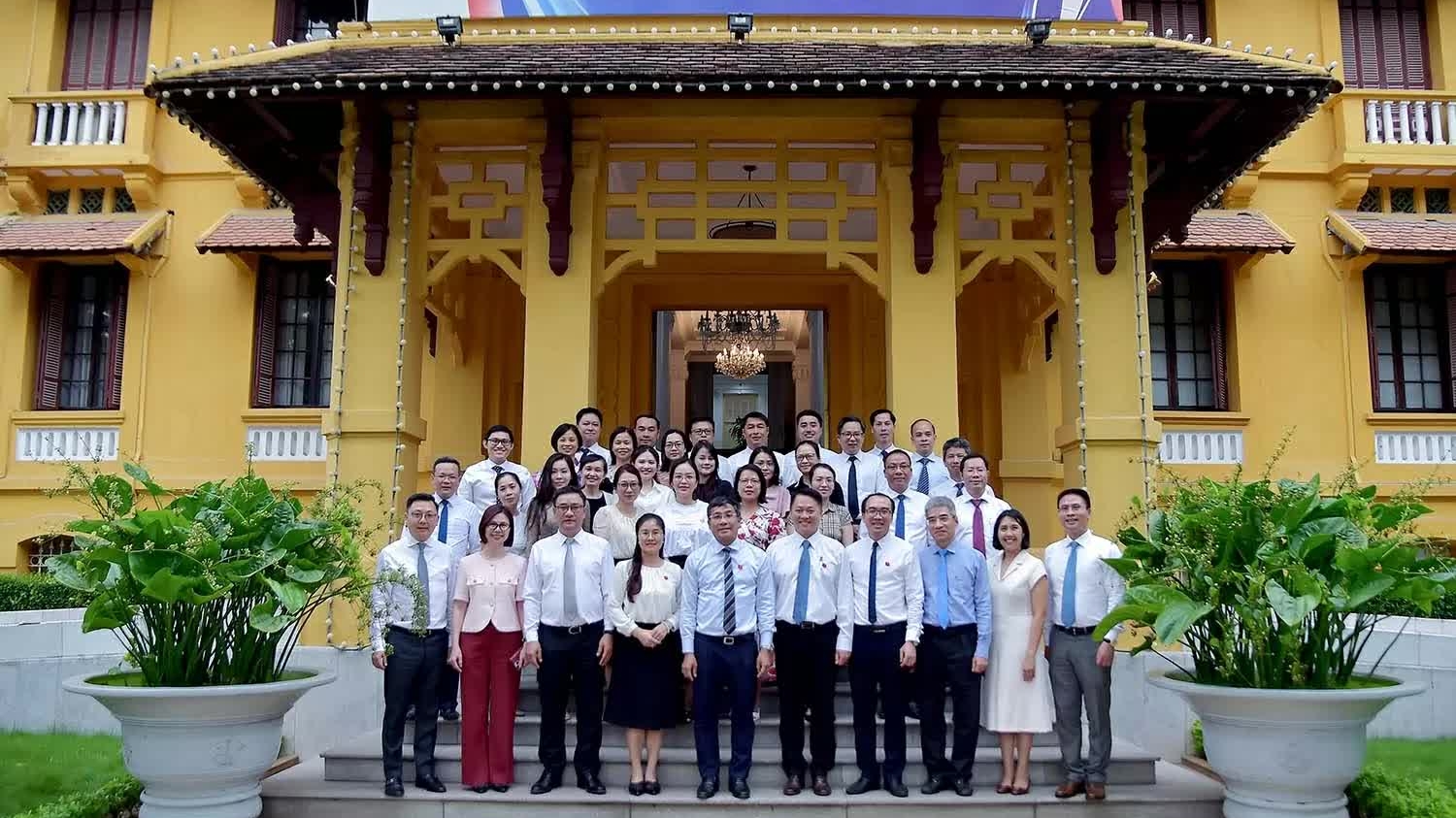 Promoting role of the political nucleus, improving effectiveness of organization and personnel work