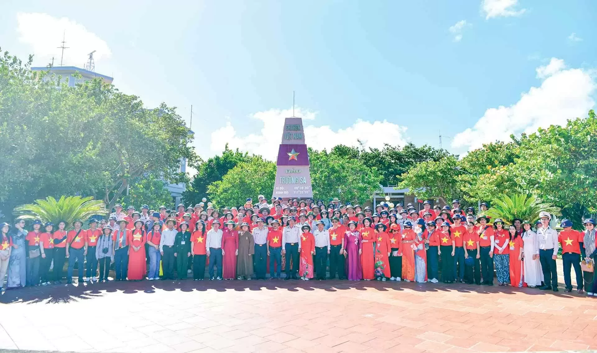 April, remember Truong Sa forever! April, remember Truong Sa forever!