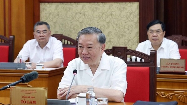 General Secretary To Lam calls for continued dissemination of Constitution amendments