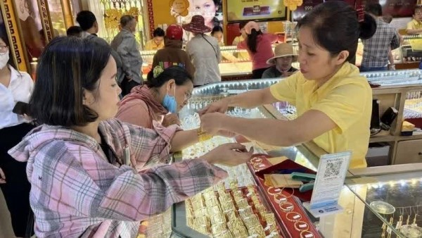 Prime Minister signed dispatch requesting ministries, agencies to effectively manage gold market