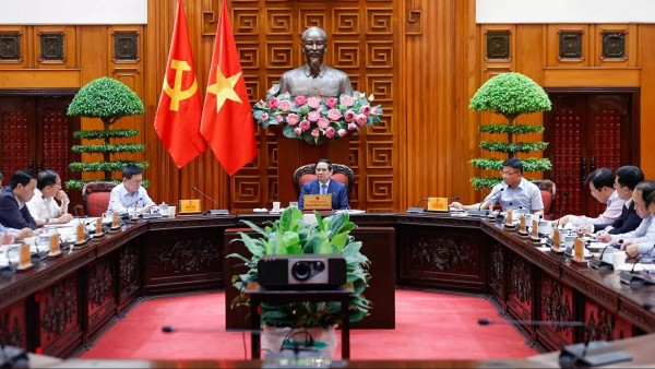 Government meeting on strengthening diplomacy work in the era of national rise