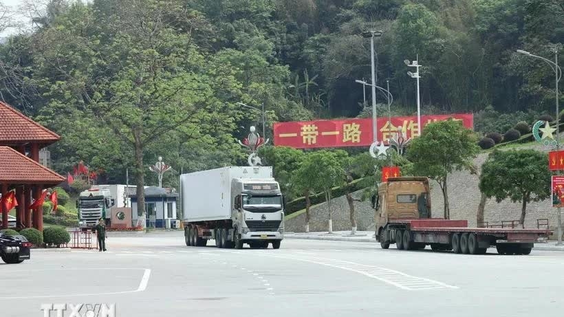Record-breaking truck traffic at Lang Son torder tates toosts trade momentum