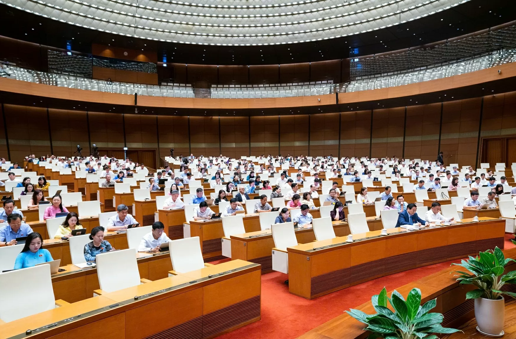 Đại biểu tham gia phiên họp Quốc hội sáng 15/5. Đại biểu tham gia phiên họp Quốc hội sáng 15/5.