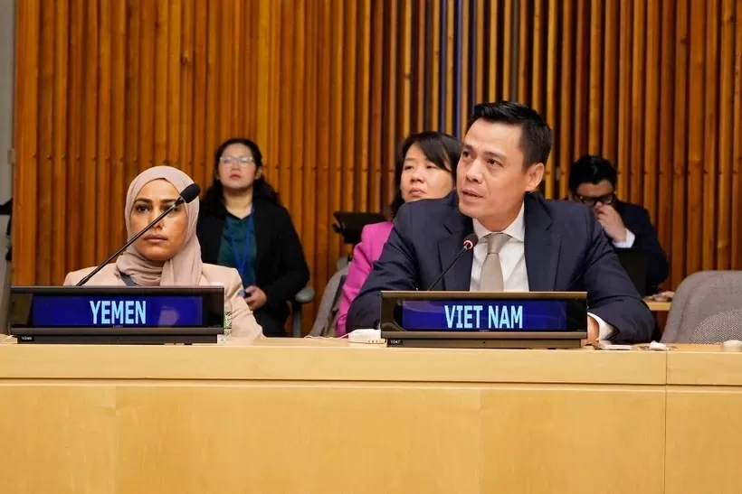 Vietnam reaffirms continued contributions to UNGA President’s Office: Ambassador Dang Hoang Giang Vietnam reaffirms continued contributions to UNGA President’s Office: Ambassador Dang Hoang Giang