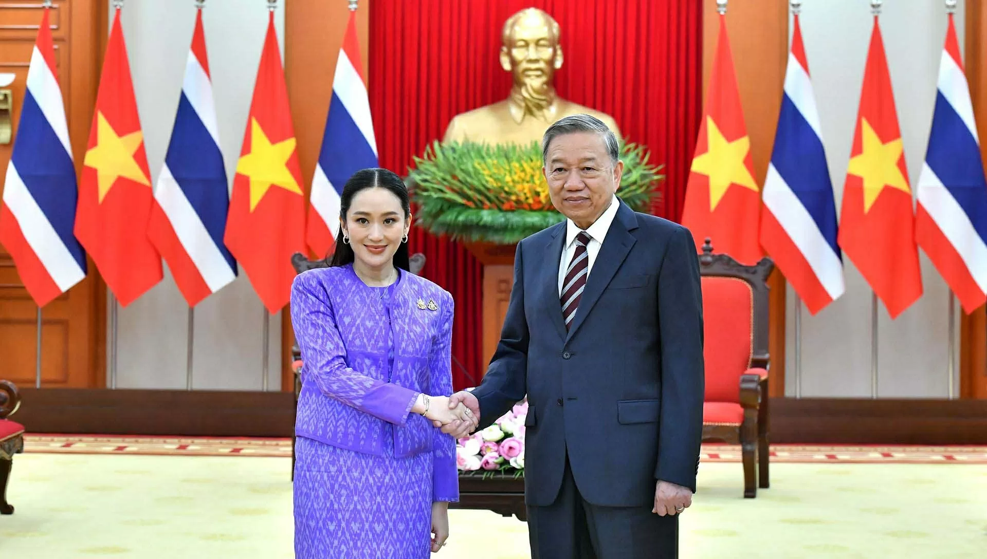 Thai Prime Minister Paetongtarn Shinawatra concludes official visit to Vietnam, elevating ties to new high