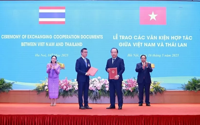 MoIT, Thailand’s Central Group forge partnership to boost Vietnamese exports MoIT and Thailand’s Central Group sign MOU to strengthen partnership and boost Vietnamese exports
