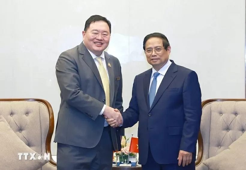 Prime Minister Pham Minh Chinh hosts leaders of seven Thai leading corporations