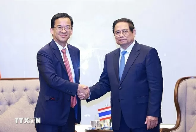 Prime Minister Pham Minh Chinh hosts leaders of seven Thai leading corporations