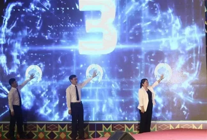 Vietnam, China launch new cross-border tourism route linking Cao Bang with Guangxi