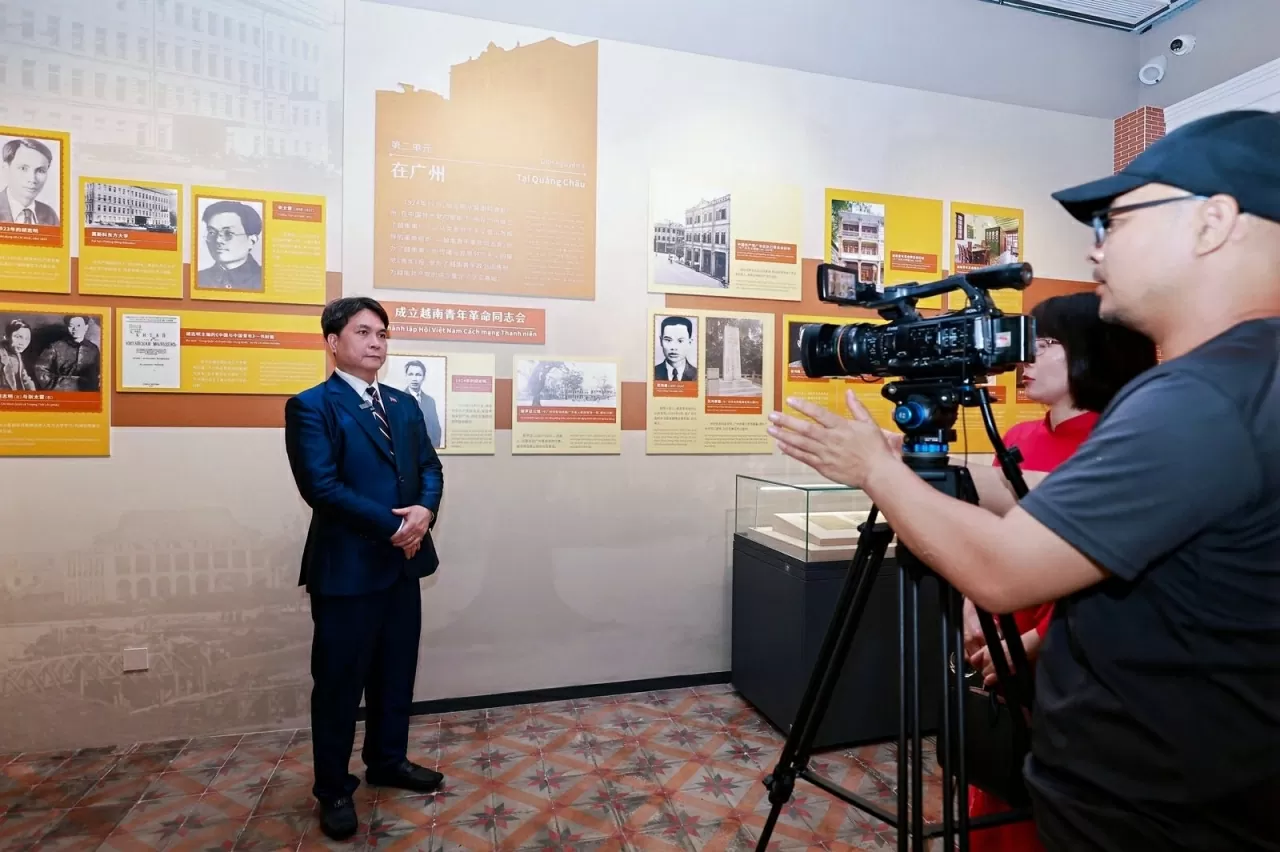Ceremony to mark 135th birthday of President Ho Chi Minh in China's Guangzhou
