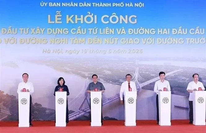 Prime Minister Pham Minh Chinh launches construction of Tu Lien bridge in Hanoi Prime Minister Pham Minh Chinh launches construction of Tu Lien bridge in Hanoi