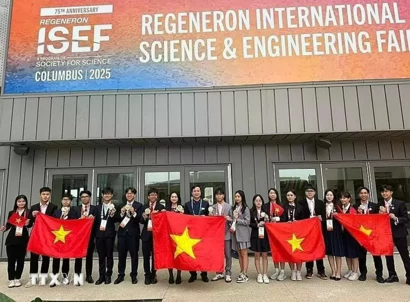 Vietnam obtains best-ever achievements at ISEF Vietnam obtains best-ever achievements at ISEF
