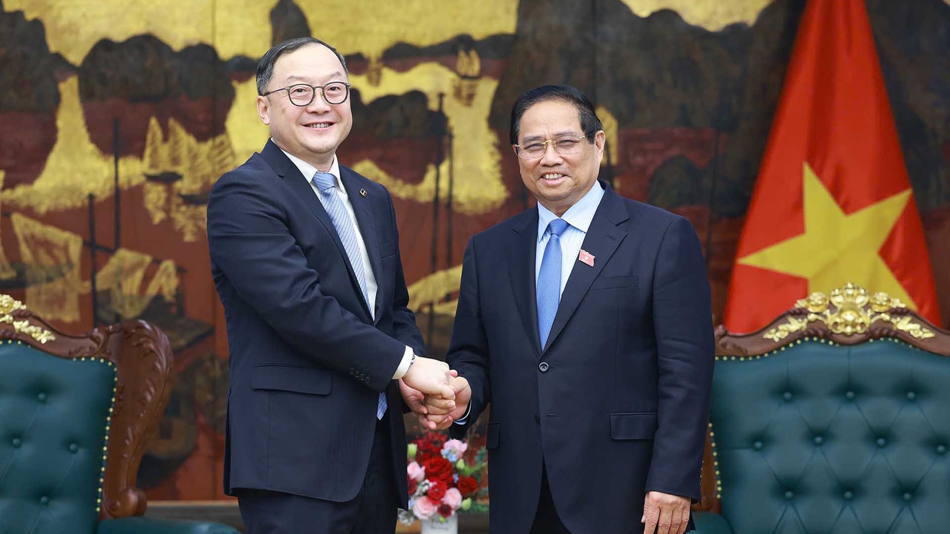 PM Pham Minh Chinh receives PowerChina to seek support for railway industry