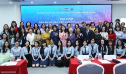 Extraordinary 'female warriors' in the diplomatic sector