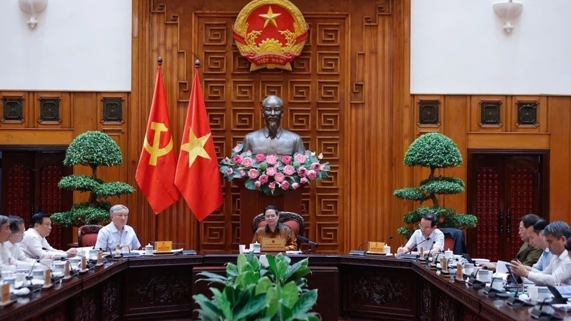 PM Pham Minh Chinh chairs meeting on building int’l financial centre with transparent, open legal environment