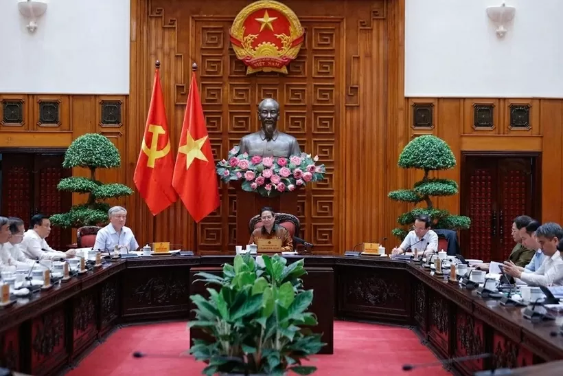 PM Pham Minh Chinh chairs meeting on building int’l financial centre with transparent, open legal environment