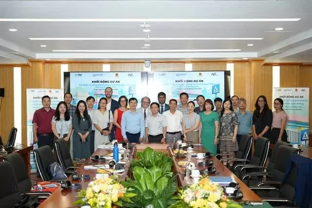 New programme launched aiming at ensuring safer journeys to school across Vietnam New programme launched aiming at ensuring safer journeys to school across Vietnam