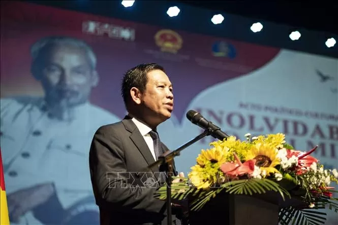 Đại sứ Việt Nam tại Venezuela Vũ Trung Mỹ phát biểu tại chương trình.