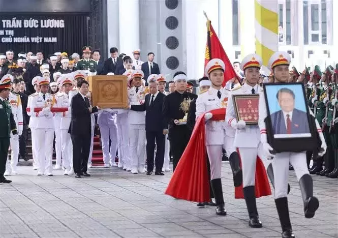 Memorial service solemnly held for former State President Tran Duc Luong in Hanoi