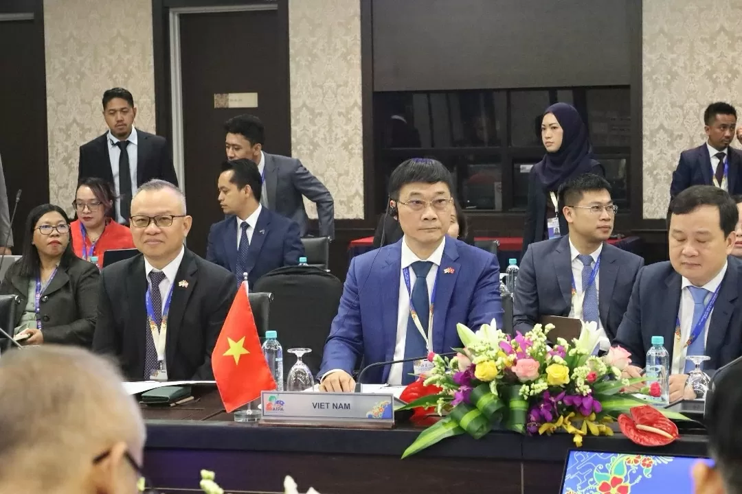 Vietnam calls for efforts to maintain ASEAN's centrality: NA Vice Chairman at preparatory meeting for ASEAN-AIPA Interface Vietnam calls for efforts to maintain ASEAN's centrality: NA Vice Chairman at preparatory meeting for ASEAN-AIPA Interface