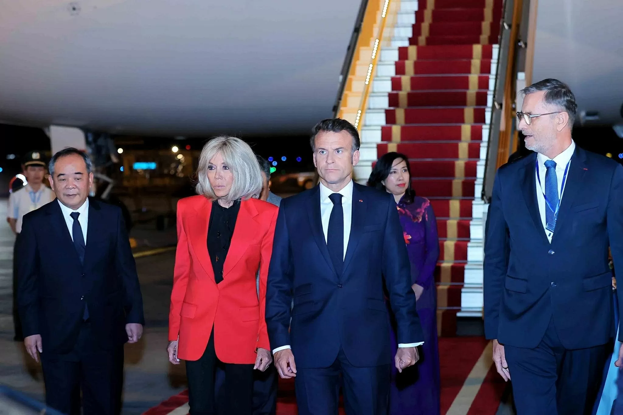 French President Emmanuel Macron arrived in Hanoi, beginning state visit to Vietnam