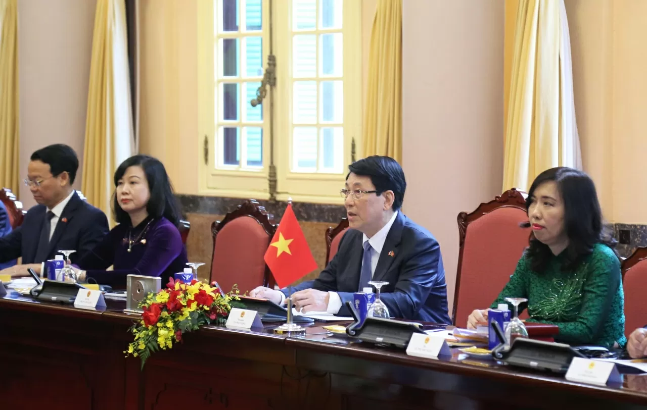 Vietnam, France Presidents hold talks in Hanoi Vietnam, France Presidents hold talks in Hanoi