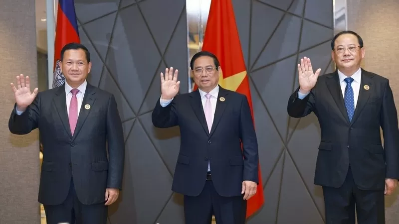 Vietnam, Cambodia, Laos Prime Ministers hold working breakfast on occasion of 46th ASEAN Summit in Kuala Lumpur Vietnam, Cambodia, Laos Prime Ministers hold working breakfast on occasion of 46th ASEAN Summit in Kuala Lumpur