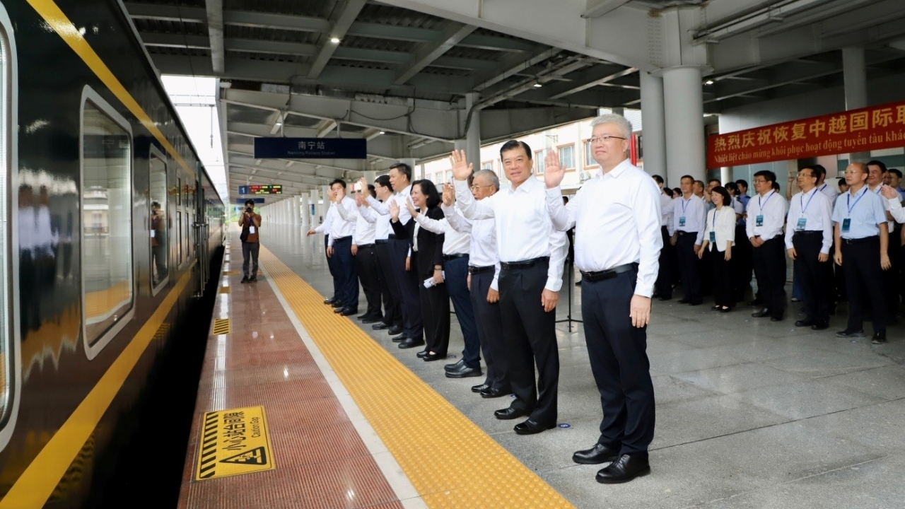 Vietnam–China passenger train resumes, boosting trade, tourism and connectivity