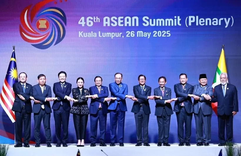46th ASEAN Summit: PM Pham Minh Chinh joined leaders of ASEAN member countries and Timor-Leste in a closed-door session