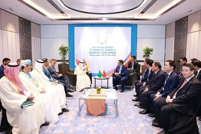 46th ASEAN Summit: PM Pham Minh Chinh meets with GCC Secretary-General in Malaysia 46th ASEAN Summit: PM Pham Minh Chinh meets with GCC Secretary-General in Malaysia