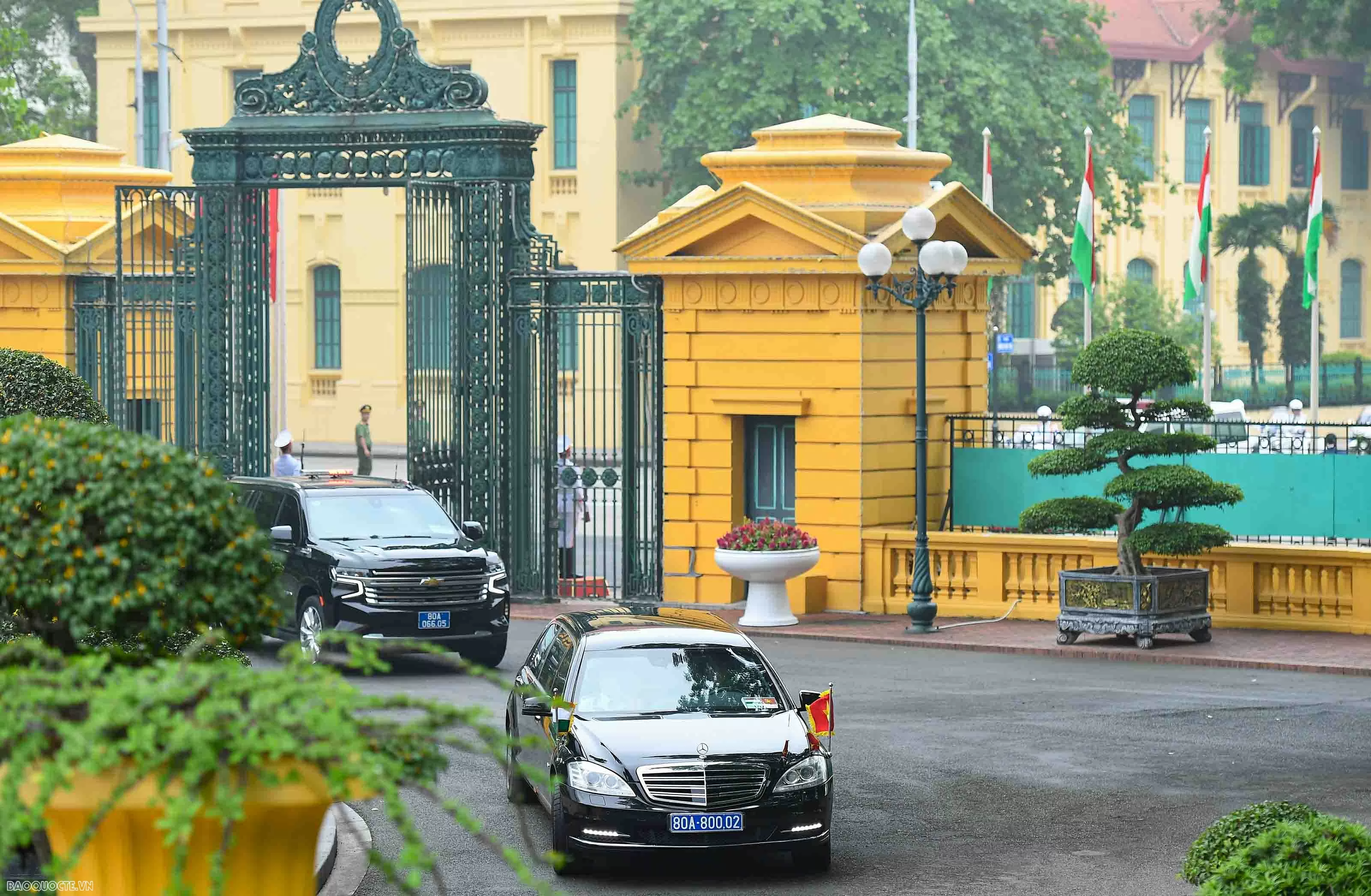 Welcome ceremony held for Hungarian President Sulyok Tamas in Hanoi Welcome ceremony held for Hungarian President Sulyok Tamas in Hanoi