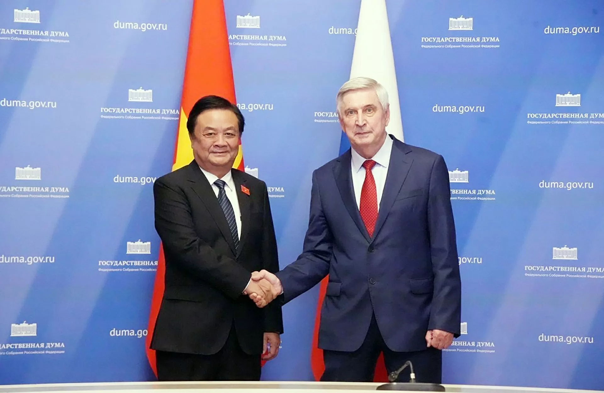 Vietnamese and Russian legislators hold talks to enhance parliamentary cooperation