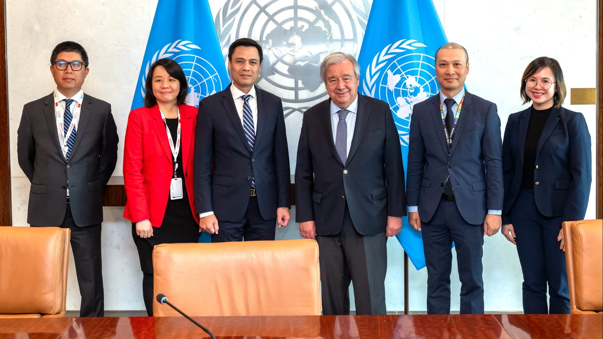 Ambassador Dang Hoang Giang bids farewell to UN Secretary-General and President of the General Assembly