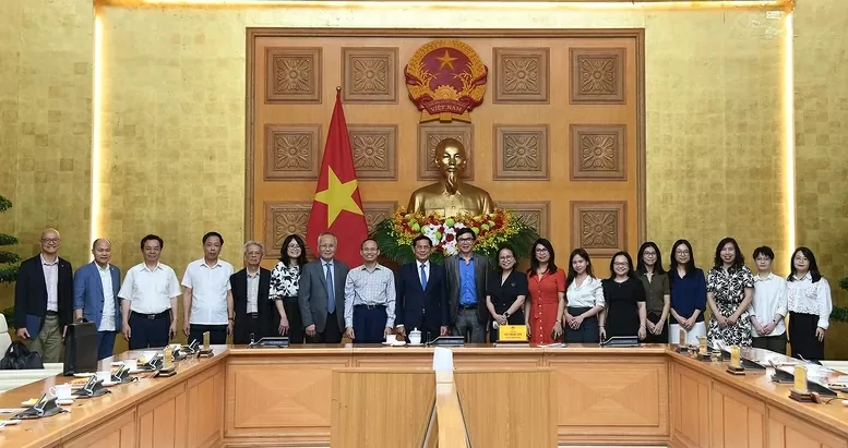 Phó Thủ tướng Bùi Thanh Sơn tiếp đoàn Tổ chức Khoa học và Chuyên gia Việt Nam toàn cầu