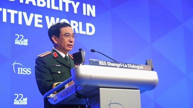 Defence Minister Phan Van Giang highlights key issues to ensure global stability at Shangri-la Dialogue