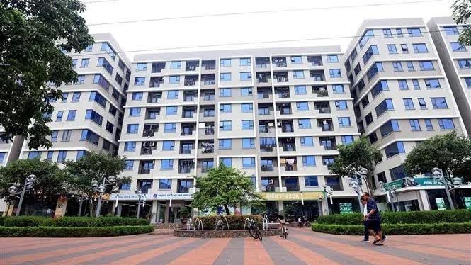 Prime Minister Pham Minh Chinh urges strong determination to secure 100,000 social housing units in 2025